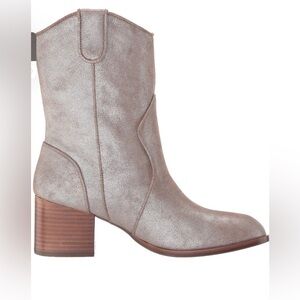 Aerosoles Women’s Silver Movie Script Western Boot Size 7.5 LIKE NEW